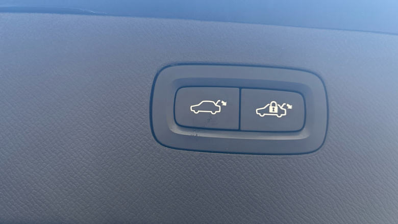 Volvo Xc90 2.0 B5D [235] R DESIGN Pro 5dr AWD Geartronic Diesel Estate